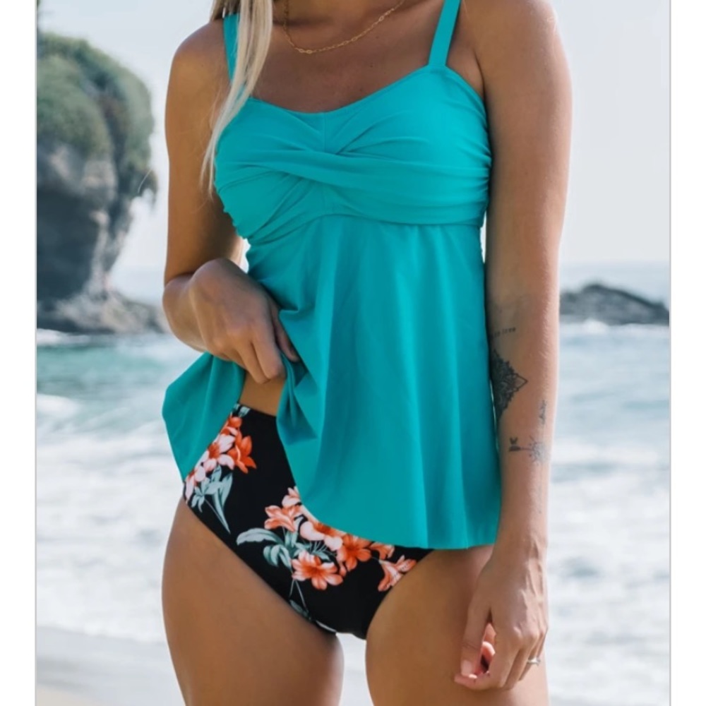 Floral bottom blue tankini set